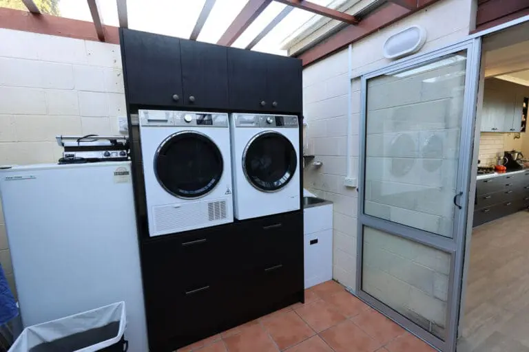 PolarBuild-Laundry-Remodelling